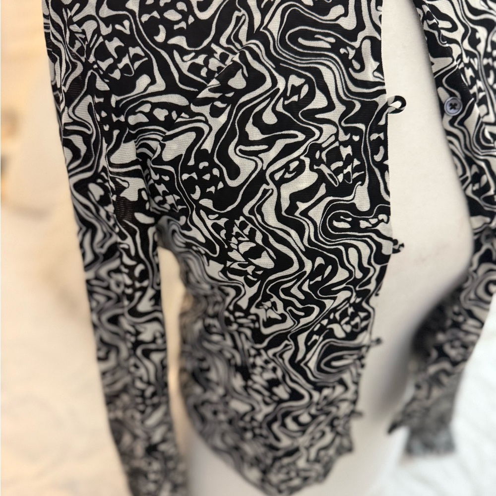 Wilfred Abstract Black and White Cardigan